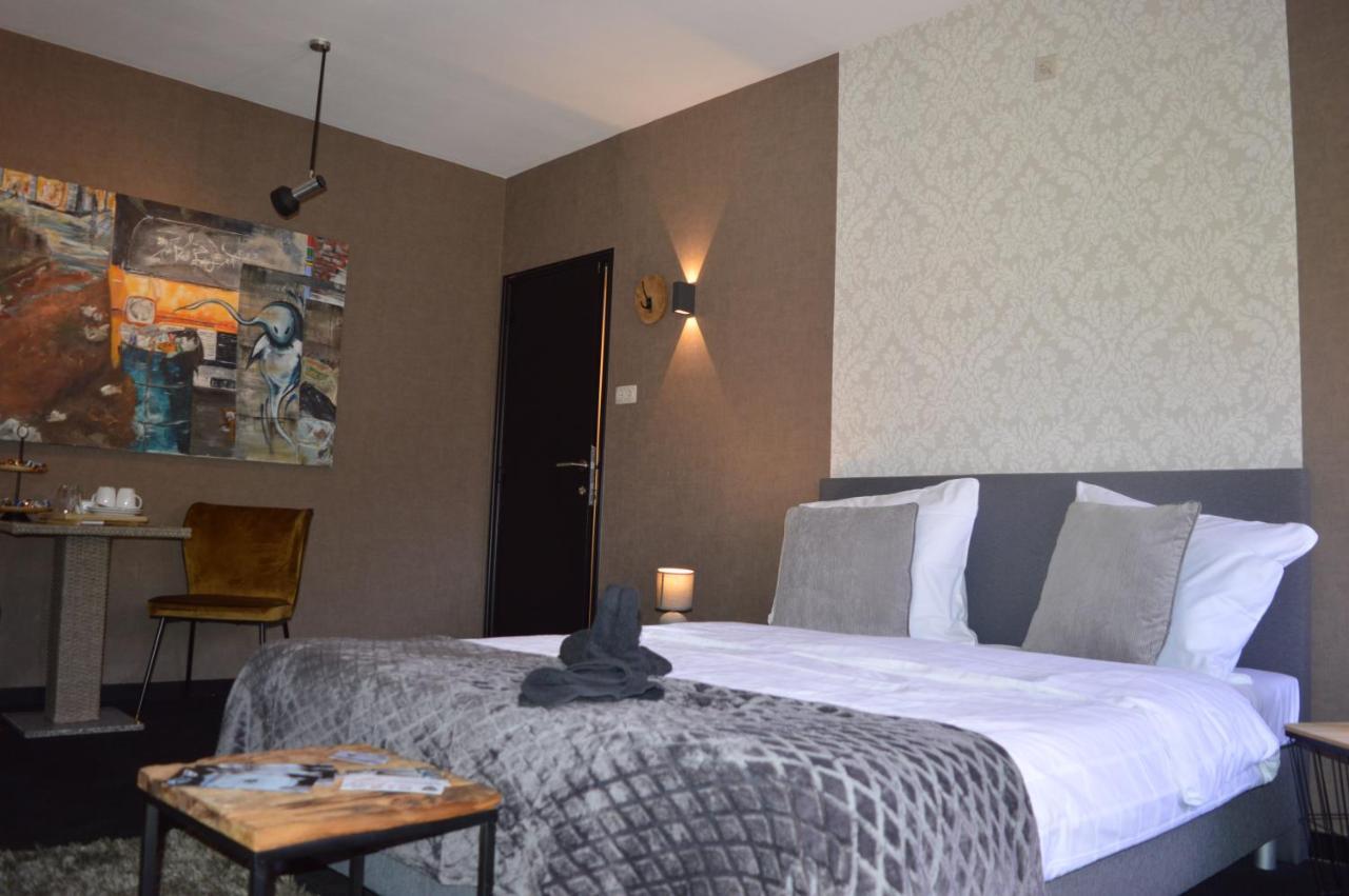 Luxury Spa Hotel - Francofolies Buitenkant foto
