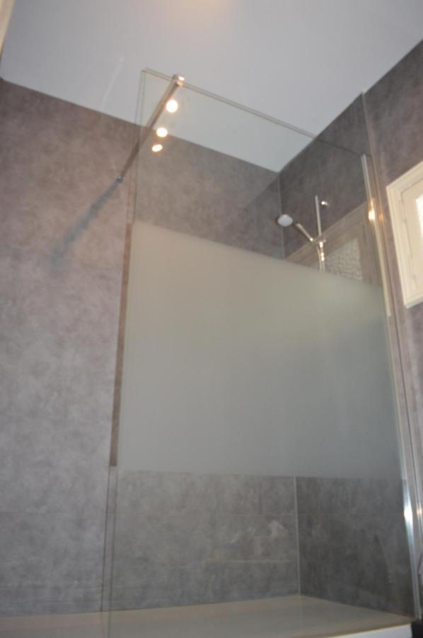 Luxury Spa Hotel - Francofolies Buitenkant foto