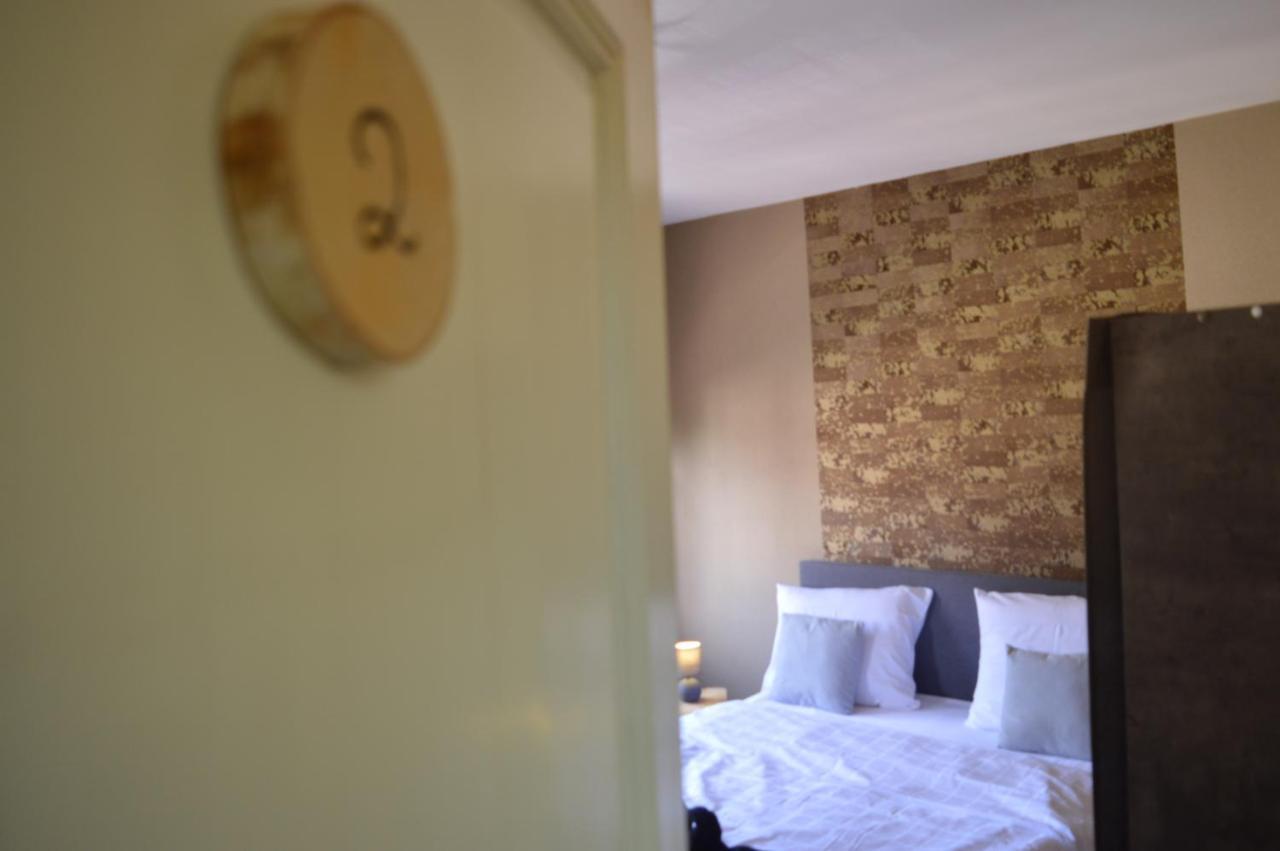 Luxury Spa Hotel - Francofolies Buitenkant foto